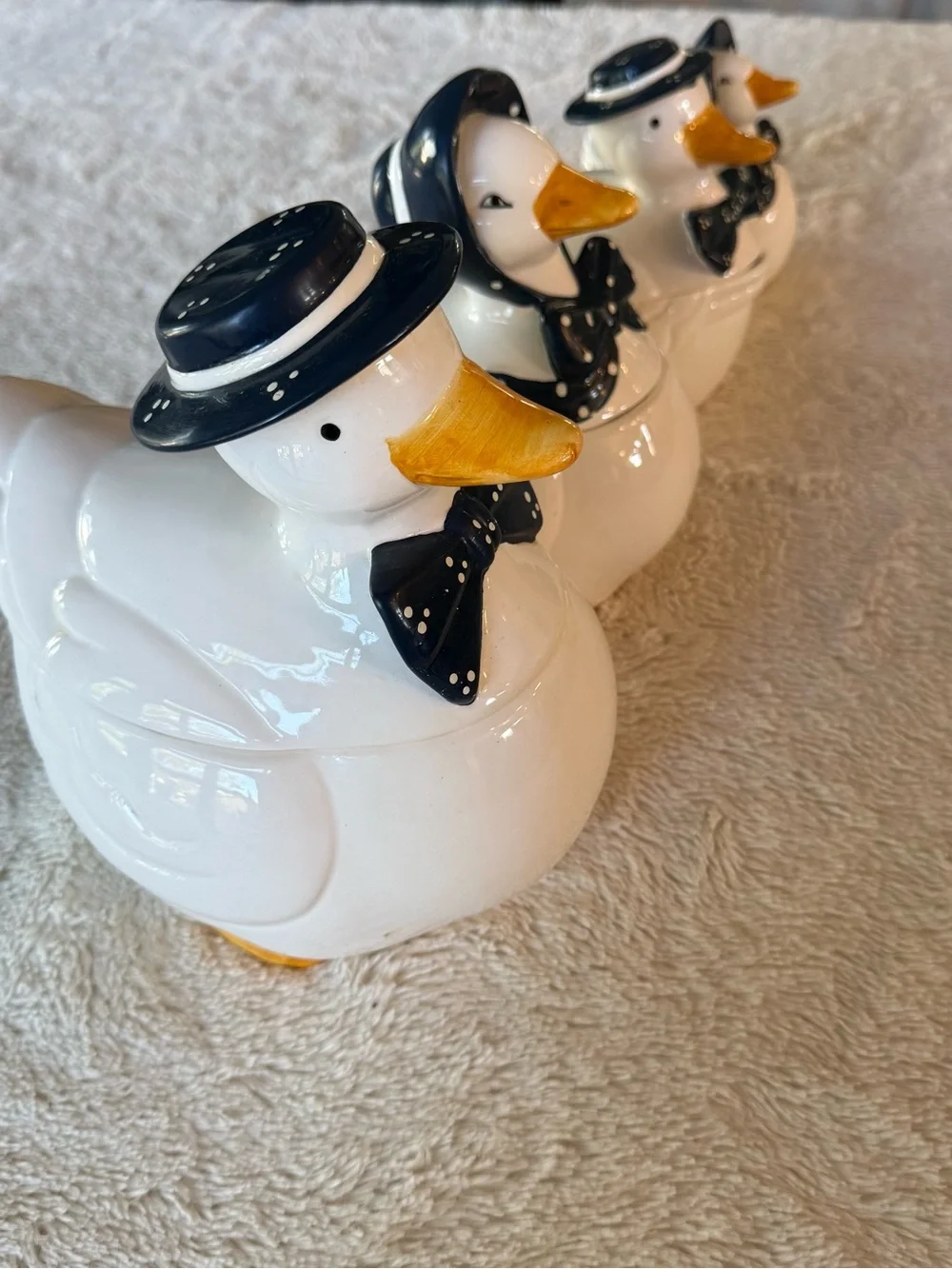 N/A charming ceramic